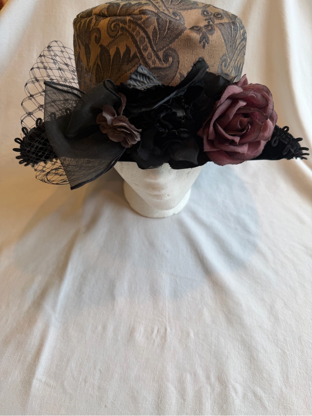 Hooray Henri Vintage Black and Mauve Floral Trim Women's Dress Hat